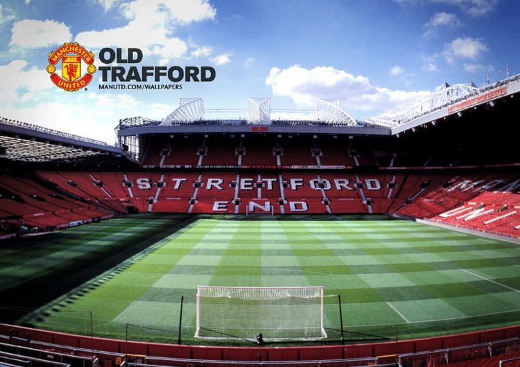 曼城瞄准并夺取英超领头羊位置（曼城冲击英超榜首并强势登顶）